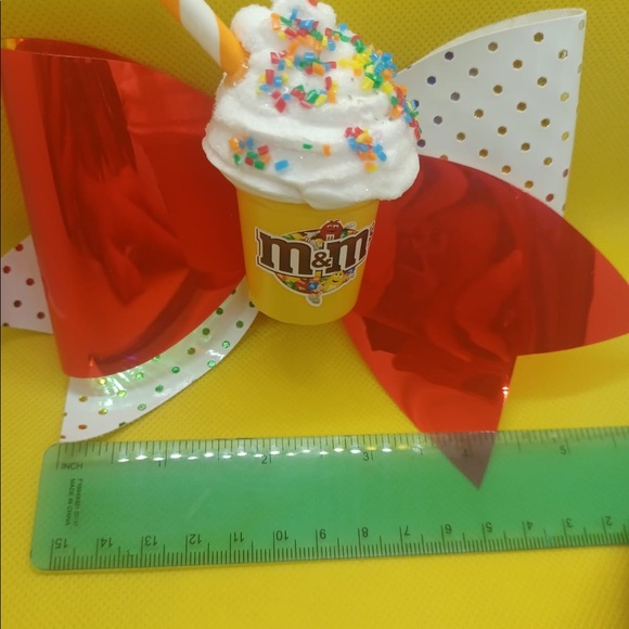 Handmade Girl's M&M’s Shake Bow Decor Hair Clip - Picture 4 of 5